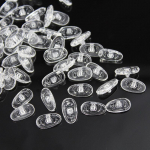 Kruvitavad libisemiskindlad silikoonist ninapadjad prillidele 12.5mm x 7.4mm