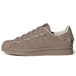 Adidas Originals Superstar S&uuml;nteetilisest Nahast Madalad Tennised Naiste Tennised Hallikaspruun GW4440 38