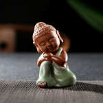 K&auml;&auml;bus Buddha kuju , &uuml;ksik m&uuml;&uuml;k , v&auml;ikesed mungakujukesed Haldjaaiatarbed Terraariumitarvikud A