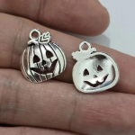 10 tk Halloweeni k&otilde;rvitsasulamist amuletid, armsad ripatsid k&auml;sitsi valmistatud ehete kaelakee leidude tegemiseks