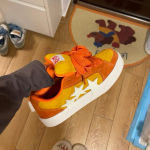 Retro &uuml;li&otilde;pilase plahvatus paar l&otilde;uendkingad ni&scaron;&scaron; originaal 2025 kevad ja s&uuml;gis uus paksu tallaga mitmek&uuml;lgne t&auml;rn l&otilde;uendkingad naistele 40 oranž