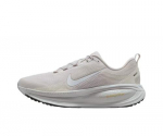 Nike Vomero 18 Meeste jooksujalatsid HM6803-009 EU 41 hall v&auml;rv