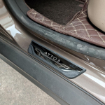 BYD ATTO 3 2022 2023 uksel&auml;vekaitse autotarvikute jaoks Automaatne l&auml;ve kulumisplaadi kleebised Terasest pedaali trimmimise stiil must