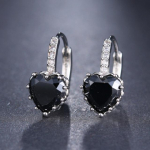 Super s&auml;delevad tsirkoonist s&uuml;damekujulised k&otilde;rvar&otilde;ngad naistele moes stiilis pulmapeo ehted kingitused k&otilde;rvar&otilde;ngad