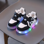 Laste spordilauajalatsid LED-valgus Cartoon Panda vabaaja pehme tallaga libisemisvastased spordijalatsid 23