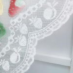 P&otilde;hjamaade valge pitsist kohvikardin: K&ouml;&ouml;gi vahesein, uks, lahe aken, kapi sisustus Fruit wave; 140*90