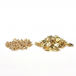 100X pildiraam rippuv kolmnurk D r&otilde;ngad raamid nagikonksud kruvidega kuldsed