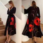 Uus kevadsuvi naiste pika hommikumantliga &ouml;&ouml;s&auml;rk Seksikas mustriga lilleline kimono hommikumantel vabaaja siidist satiinist kodukleit salongir&otilde;ivad One Size