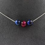 Pierres et Min&eacute;raux. Collier 3 perles Oeil de Tigre Multicolore 8 mm. Chaine en acier Collier femmes, hommes. Taille personnalisabl mitmev&auml;rviline
