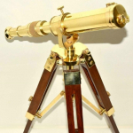 Messingist teleskoop puidust statiiviga Merenduslik Noodiline Vanaaegne Lauakaunistus M aero