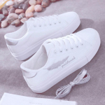 Little White Shoes Naiste kevad ja s&uuml;gis Uued naiste kingad Metsik korea versioon lauajalatsid Tudengite vabaaja kingad &Scaron;ikk valged kingad 35