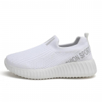 Lastejalatsid Laste lendavad riidest hingavad jalan&otilde;ud Noorte spordijalatsid 26 valge