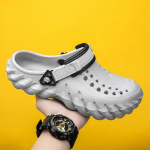 Uus tehase odav EVA meeste puukingad jalatsid kerged hulgim&uuml;&uuml;k plastist puukingad Meeste rannasandaalid meeste puukingad ja muulad 38