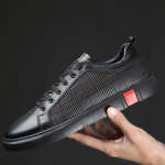 Mood Mood Meeste kingad Ehtne nahk Tossud Meeste kingad Vabaaja paeltega Disainer mustad madalad kingad Sapatos Masculinos Casuais Couro 5.5 must