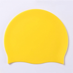 Ujumism&uuml;ts naistele ja meestele, m&uuml;ts v&auml;ga pikkadele paksudele lokkis juustele ja rastapatsid punutud punutised afrossilikoonid hoiavad teie juuksed kuivad One Size must