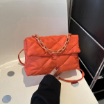 Suure mahutavusega Crossbody kandilised kotid Vabaaja kett Naiste kaenlaalused Kotid Moodne tepitud T&auml;iesti sobiv talvine Lihtne t&uuml;drukutele Ostlemine 29x7x19cm must