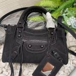 Naiste kott Uus crossbody kott Naiste kott Mootorratturi kott K&otilde;rge kvaliteediga tunne Suure mahutavusega k&auml;eshoitav &uuml;hes &otilde;las kandmiseks T&otilde;mblukuga kott Naistele