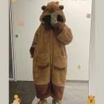 Naised Mehed T&auml;iskasvanud Kapybara Cosplay Kost&uuml;&uuml;m Hommikumantlid Kigurumi Onesie &Ouml;&ouml;s&auml;rk Halloween Koomiks Pajama Pehme J&otilde;ulud M pruun