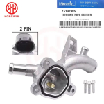 Uus alumiiniumist termostaadi korpus vee v&auml;ljalaskeavaga 25192985 koos toruga Opel Astra J Adam Corsa D Meriva B A14XEL 1338022 / 55562048 jaoks SET