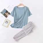 2025. aasta kevadsuvised naiste modaalsed pidžaamad, kaheosalised l&uuml;hikeste varrukatega p&uuml;ksid, v&auml;rviline suur hingav vabaaja koduteeninduse komplekt M