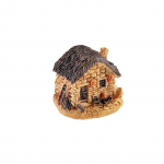 Mikrodekoratsiooniga miniatuursed vaigu simulatsiooniga aiakujude maja