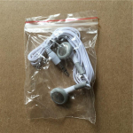 Varustage peen MP3MP4 kristallkarp, k&otilde;rvaklappide andmekaabel, laadija, kaart, MP3MP4 tarvikud valge