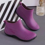 Vihmasaapad Naiste mood &otilde;uesaapad vihmasaapad t&auml;iskasvanutele, kulumiskindlad kummist kingad suvised libisemiskindlad veekindlad l&uuml;hikese toruga vihmasaapad 40 lilla