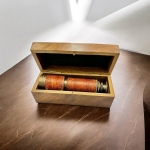 Antiikne teleskoop puidust karbiga, eriline kingitus, peigmehe kingitus, abikaasa kingitus, poiss-s&otilde;bra kingitus, aastap&auml;ev