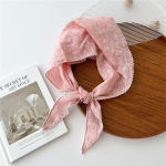 Puuvillane linasest pitsist kolmnurkne sall naistele kevadel s&uuml;gisel ja suvel V&auml;ike lilleline v&auml;ike sall peapaela kaunistus &otilde;hukese stiiliga m&auml;hitud siidist sall 57*57*90cm