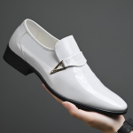 Nahast Jalan&otilde;ud Meestele Uued Lakknahast &Auml;rimeeste Vabaaja Jalan&otilde;ud Slip-on Peo- ja Ametlikud Jalan&otilde;ud Terava Ninaga Mokassiinid 42 white