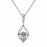 Moissanite 925 Sterling Silver Drop kaelakee, mis on kaunistatud heleda luksusliku ni&scaron;i rangluu kaelakee k&uuml;lma atmosf&auml;&auml;riga kvaliteetse ripatsehtega