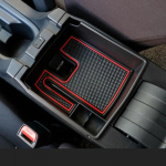 Auto keskkonsooli k&auml;etugede kasti hoiukonteineri korraldaja hoidiku alus Toyota Corolla E210 jaoks - 2022 12. tarvikud must