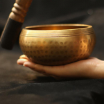 Nepali tiibeti budistlik kauss k&auml;sitsi valmistatud laulva kaussi komplekt, padi malet meditatsioon