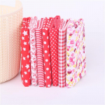 7 tk Tr&uuml;kitud Riie Quilting Kangas Lilleline Puuvillane Lapit&ouml;&ouml; Kangas K&auml;sit&ouml;&ouml; &Otilde;mblemine N&otilde;elat&ouml;&ouml; DIY K&auml;sitsi Valmistatud &Otilde;mblustarvikud 25x25cm punane