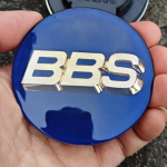 4 tk BBS embleemikleebistega BBS-i keskkatted 5624073 70mm 3 tihvtiga Velje keskkate Keskkattekatte Akr&uuml;&uuml;lkeskkatted 70mm&Only Stickers