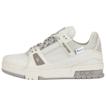 LOUIS VUITTON Lv Treener Hall 1ADEWF 42 gray