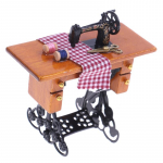 1/12 Puidust nukumaja miniatuurne m&ouml;&ouml;bel Vintage miniatuurne riidega &otilde;mblusmasin