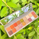 Pinkyfocus Summer Fresh 18-v&auml;rviline lauv&auml;rvipalett Glitter Pearlescent veekindel matt &otilde;rn ja n&otilde;uetele vastav lauv&auml;rv 201#