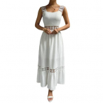 Varrukateta seljata k&otilde;rge v&ouml;&ouml;kohaga avara volangiga &auml;&auml;ris, &uuml;hev&auml;rviline paelkleit &otilde;&otilde;nsa pitsiga A-joonega kleit M must