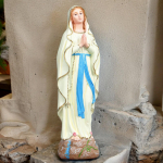Katoliku skulptuur Religioosne kollektsioon K&auml;sit&ouml;&ouml; Lauakujundus Armuema Style A