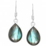 Labradoriit v&auml;&auml;riskivist k&auml;sit&ouml;&ouml;na valmistatud disainerk&otilde;rvar&otilde;ngas, kingitus talle, 925 sterlingi h&otilde;be, h&otilde;beehted, kingitus emale