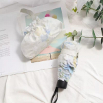 Kahekihiline mini viiekordne lilledega tikitud vihmavari must liim p&auml;ikesekaitse UV kaitse vihma p&auml;ikseline kaheotstarbeline p&auml;ikesevari