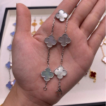 Boutique Neljak&auml;pa Ristikheina Viie &Otilde;iega K&auml;ev&otilde;ru 18K Kerge Luksus Ins Disain Mood Peen Mitmek&uuml;lgne Meeste ja Naiste Mudelid K&auml;ev&otilde;ru Boutique Bracelet