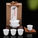 Kvaliteetne kinkekarp keraamiline kung fu tee komplekt kodu kontor valge portselan kauss kaanega teetass t&auml;ielik komplekt