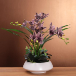 Cymbidium orhidee kunstlillekimp elutuppa, s&ouml;&ouml;gilauale v&otilde;i televiisorikapi esilepanekuks