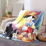 1 tk, Pinocchio ja Figaro: Maagiline kodu kaunistamise seiklus hubaste tekkidega! Ideaalne kingitusena, see flanelltekk sobib suurep&auml;raselt magamistuppa 150x200cm