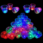 V&auml;lklamp s&uuml;ttib tasside komplekt Shot Prillid L&otilde;busad tassid LED Joomine Vilkuv riistvara baarile &Ouml;&ouml;klubi S&uuml;nnip&auml;evaosa 12PC