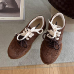 Mood 2024 s&uuml;gis, uued naiste spordijalatsid Retro-mugavad libisemisvastased treeningjalatsid Naiste v&auml;rviga sobivad lamedad vabaajajalatsid 40 pruun