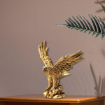 Kotkakuju Vaikne Figuriin Loomakuju K&auml;sit&ouml;&ouml; Kingitus Kaunistus Ornament Kuldne Kontori Lauale