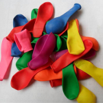 100 tk V&auml;ike &otilde;hupall veepomm v&auml;rviline t&auml;ispuhutav &otilde;unapalli veepall laste s&uuml;nnip&auml;evapeo tarvikud mitmev&auml;rviline